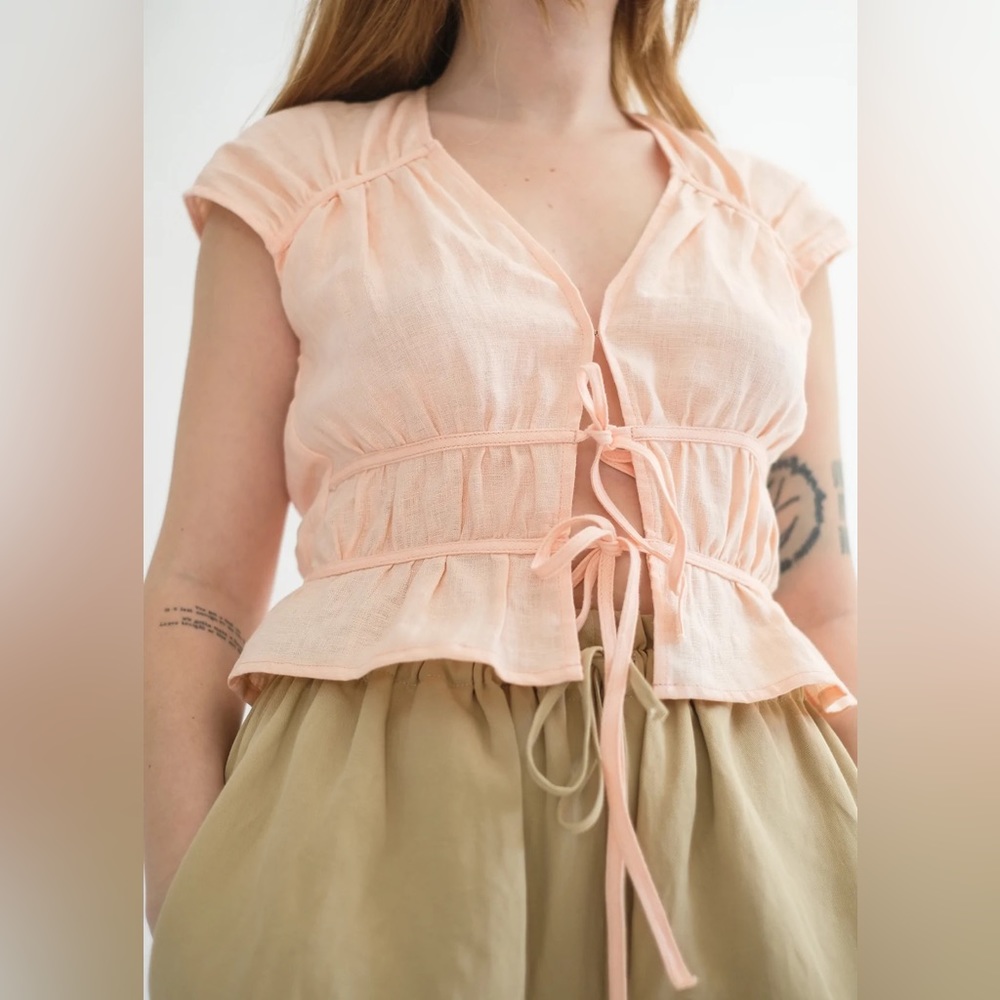 🍑Oh Seven Days🍑 Cropped Linen Top / Size L
